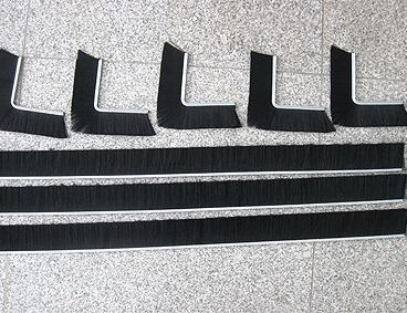 條刷