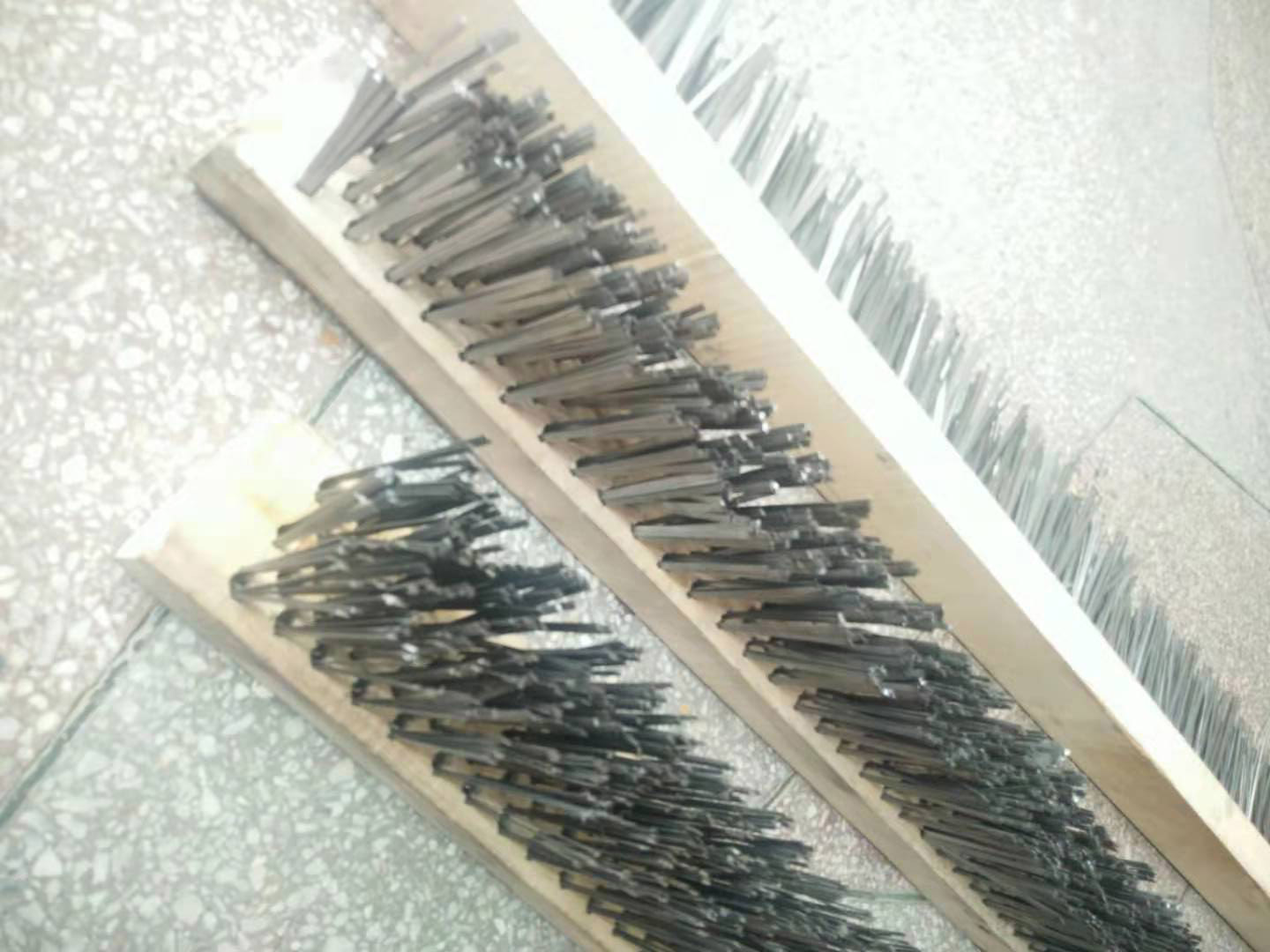 條刷